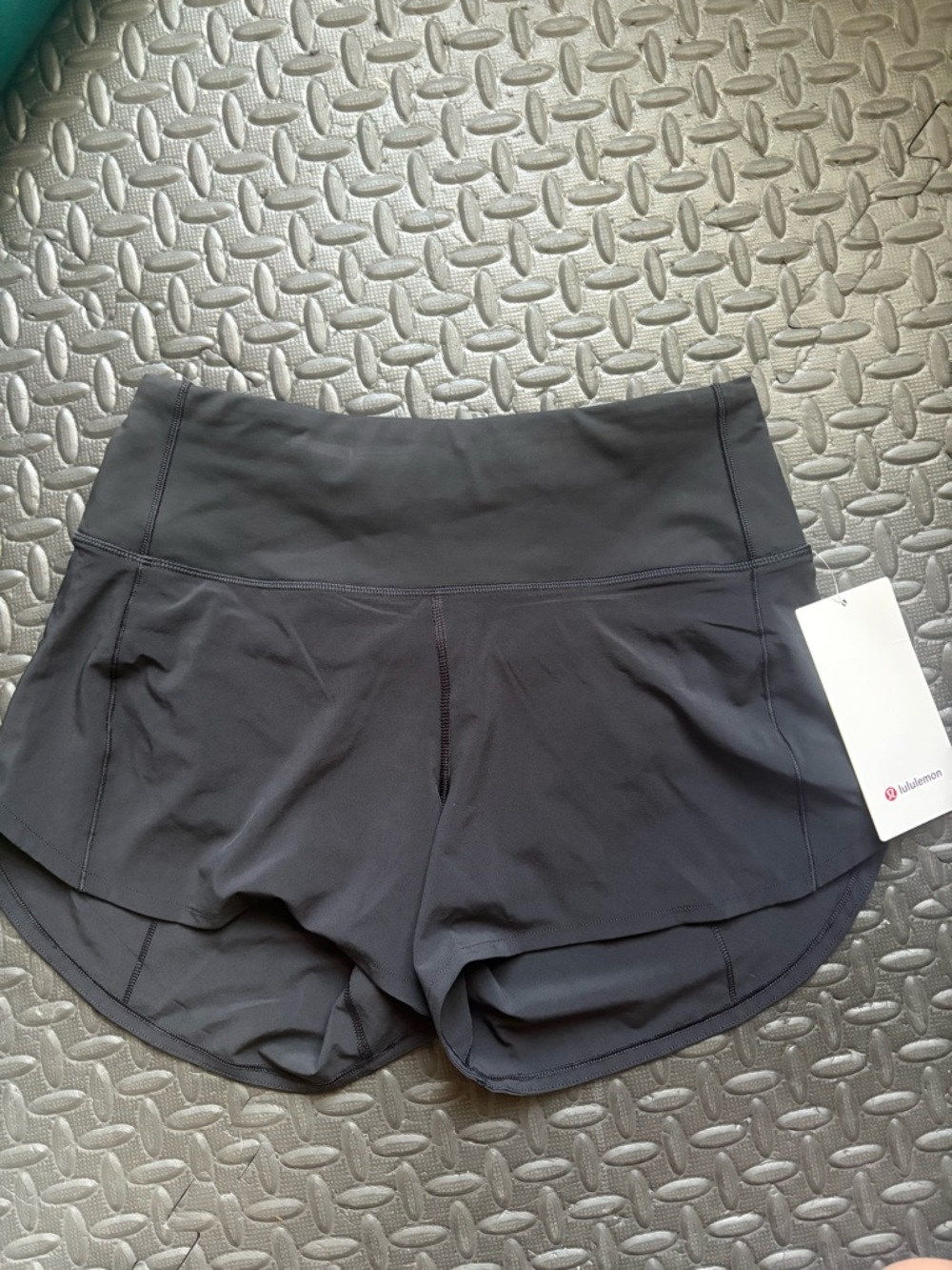 Lululemon Speed Up Short 4’ NWT